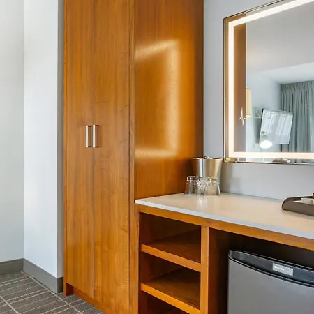 Cambria Hotel Lax-3