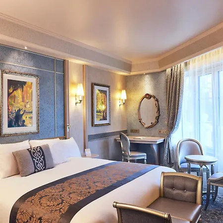 Disneyland Hotel-2