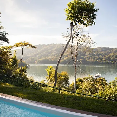 Isla Chiquita Glamping Hotel-2