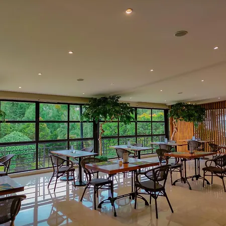 Holiday Inn & Suites Batangas Limapark By Ihg-2