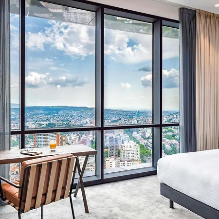Pullman Tbilisi Axis Towers-2