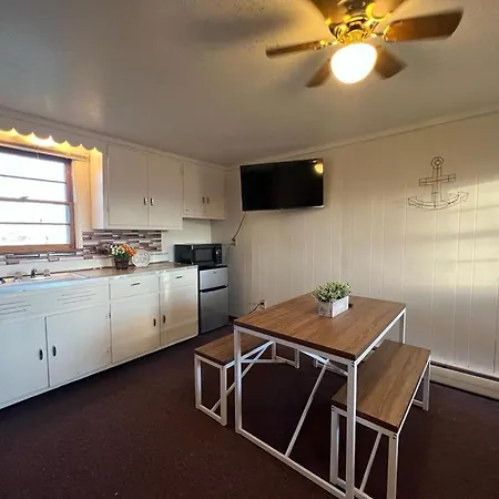 Whetstone Bay Lodge-2