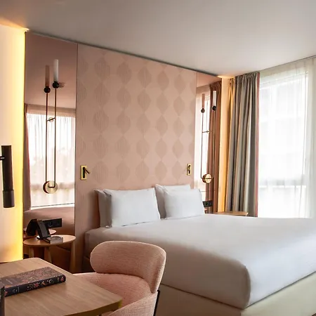 Hotel Kyriad Prestige Paris Asnieres-2