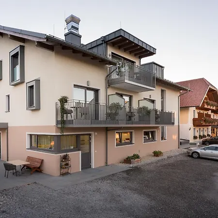 Hotel Frauenschuh Cafe-2