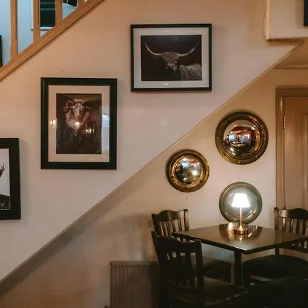 The White House Inn - Whitby-3