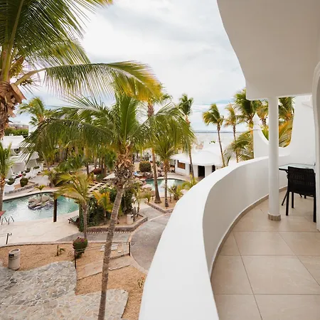 Hotel & Suites El Moro-3