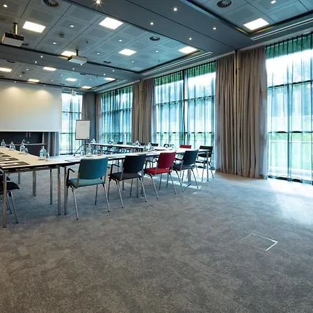 Steigenberger Airport Hotel Amsterdam-3
