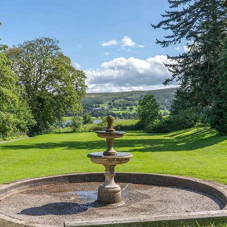 Waterfoot Park-3