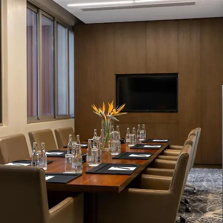 Radisson Blu Hotel & Residence Nairobi Arboretum-3