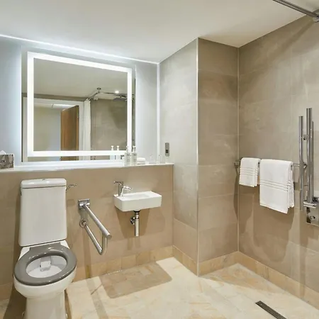 Courtyard By Marriott Sheffield-2