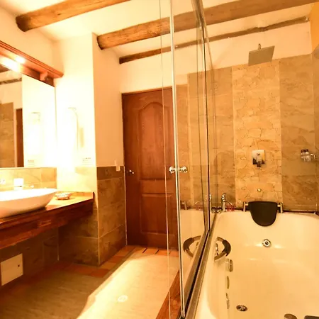 Hotel Campanario de la Villa-3