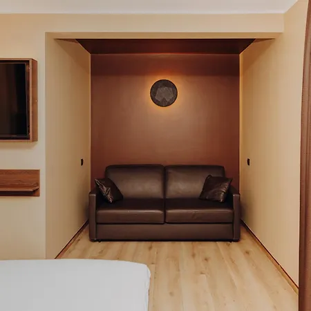 Hotel Melba-2