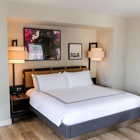 Thompson Chicago, By Hyatt-3