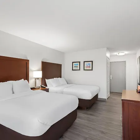 Comfort Inn & Suites Cincinnati Eastgate-2