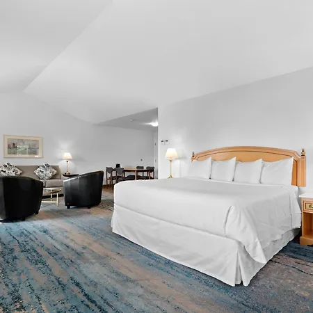 Kootenay Lakeview Resort BW Signature Collection-3