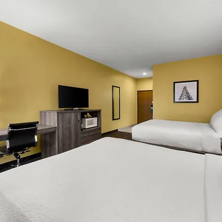 Quality Inn Warrensburg-2