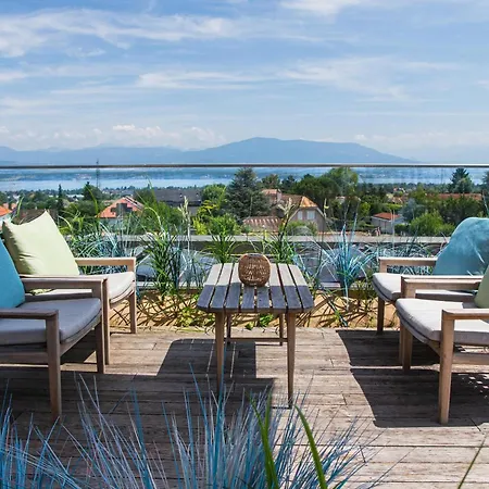 Yotel Geneva Lake-2