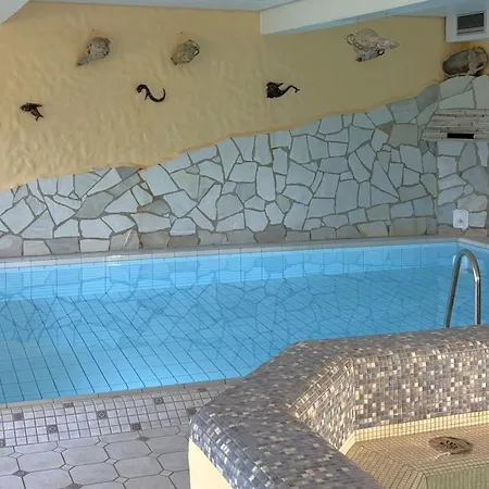 Hotel Historischer Krug-3