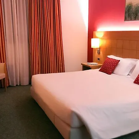 Hotel Senator-2