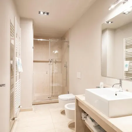 Splendido Bay Luxury Spa Resort-3