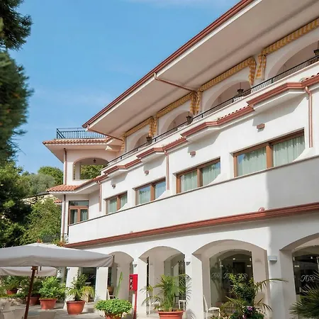 Hotel Paradiso-3