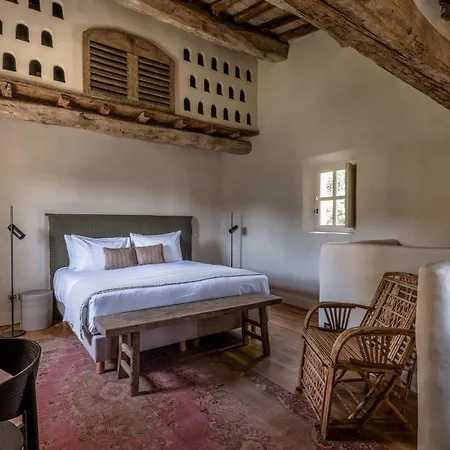 Les Petites Maisons - Hameau des Baux-2