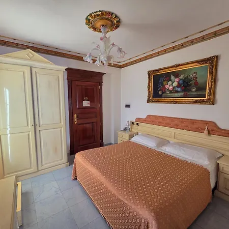 Euro Hotel Iglesias-2