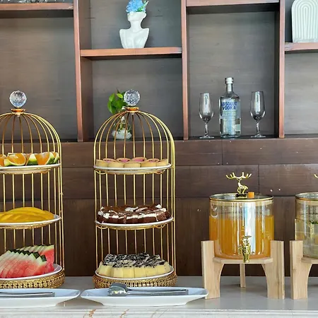 Santa Luxury Hotel Da Nang - Complimentary Afternoon Tea-3