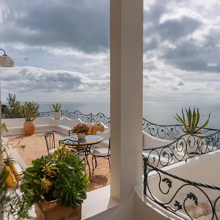 Villa Santa Chiara Positano Suites-3