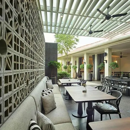 The Edison George Town-3