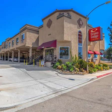 Econo Lodge Inn & Suites Fallbrook Downtown-3