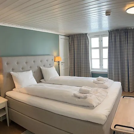 Lillesand Hotel Norge-3