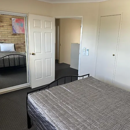 Starlight Motor Inn-3