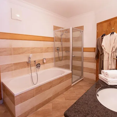 Aktiv&Wellnesshotel Zentral-2