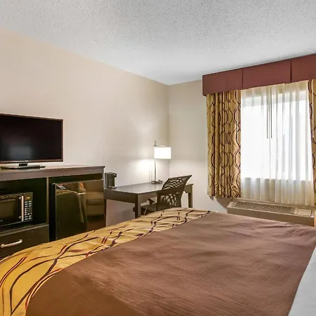 Rodeway Inn Coopersville-2