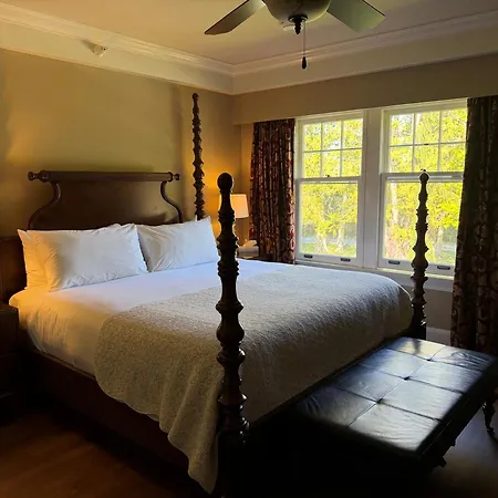 Crown Mansion Boutique Hotel & Villas-3