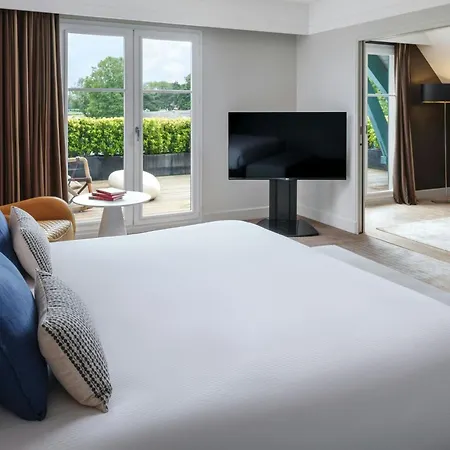 Renaissance Paris Hippodrome De St. Cloud Hotel-3