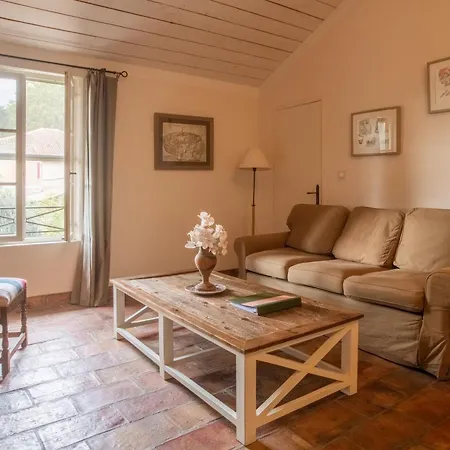Domaine Des Clos Hotel Et Appartements- Teritoria-3