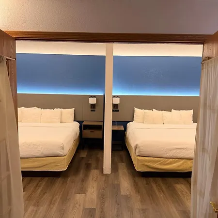 Comfort Suites Wisconsin Dells Area-3