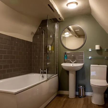 The Woolpack Hotel-3