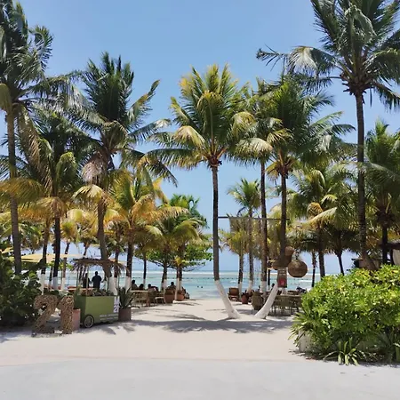 Noah Beach Hotel & Suites-3