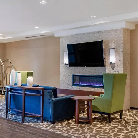 Comfort Inn & Suites Clarkston Pine Knob Area-2