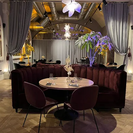 Le Grand Pavillon Chantilly-2