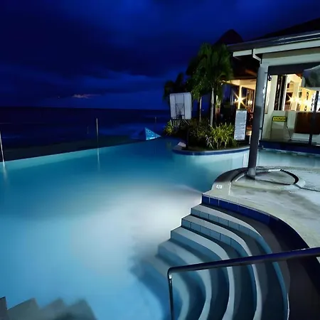 Kahuna Beach Resort And Spa-2