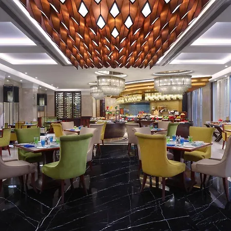 Sheraton Grand Pune Bund Garden Hotel-2