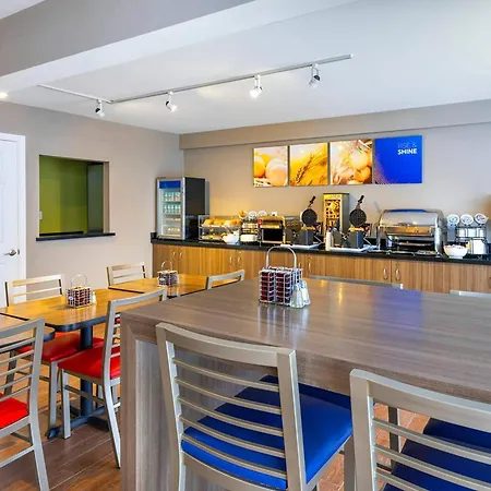 Comfort Inn Alma - Lac-Saint-Jean-3