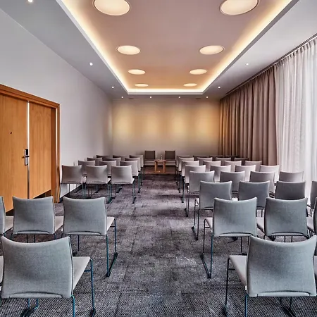 Holiday Inn - Warsaw City Centre By Ihg-3