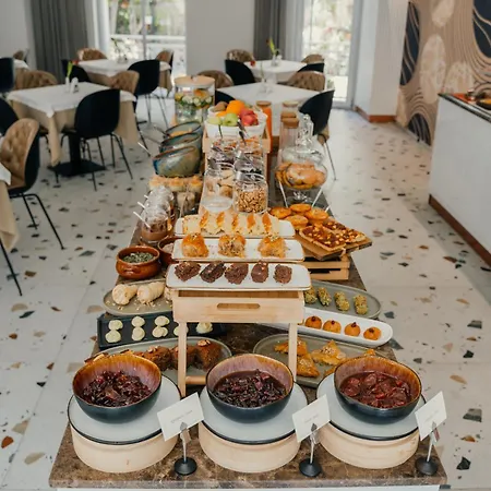 Moenia Boutique Hotel-3