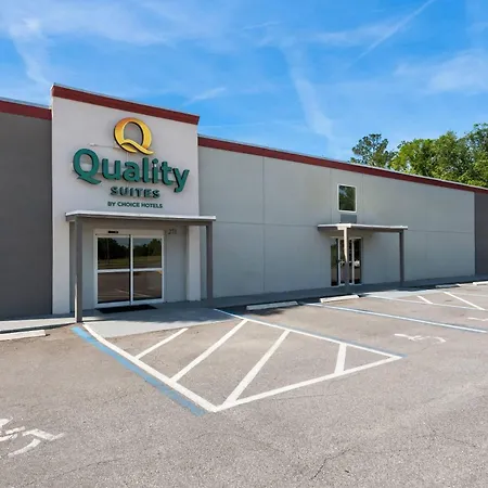 Quality Suites Wildwood - The Villages-3