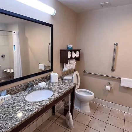 Clarion Pointe Cherokee-3